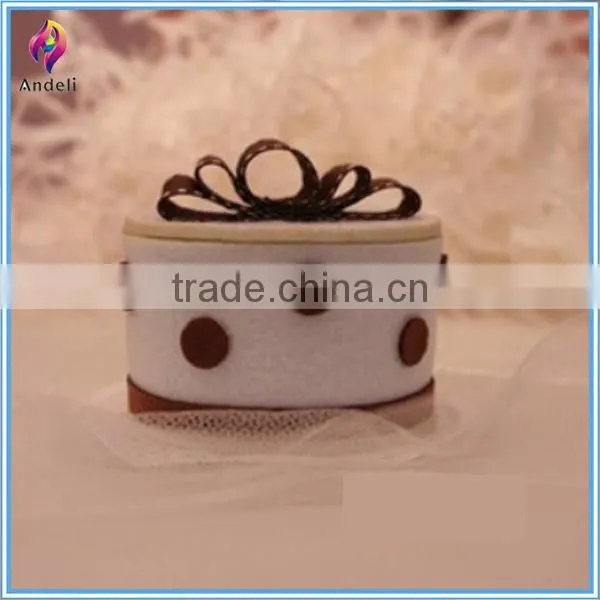 Felt wedding bonbonniere boxes