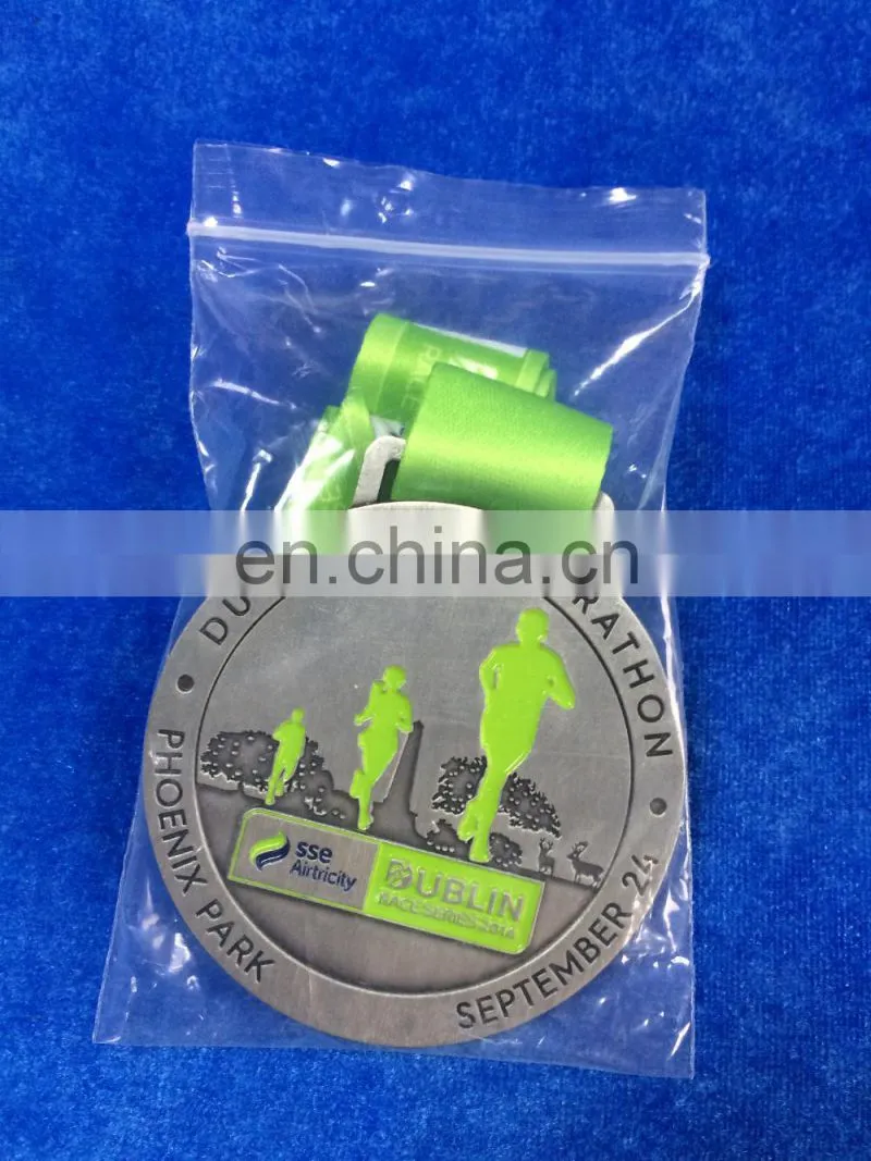 Zinc alloy casting coin antique silver custom coin with logo of football league