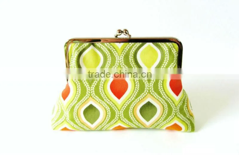 Beautiful pattern pringting fastener seal polyester cosmetic bag
