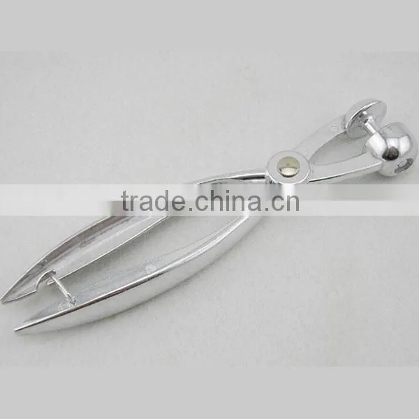 Stainless Zinc and aluminum Alloy olive & cherry pitter Kitchen Tool Pits Removal Stoner with Locking Device cherry pitter