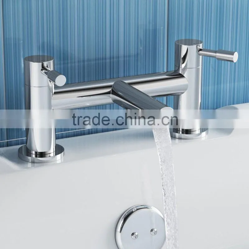 Contemporary One Handle Deck Mount Chrome Bathroom Sink Faucet Mixer Taps Single Hole Tall Curve Spout Bathtub Mixer Taps