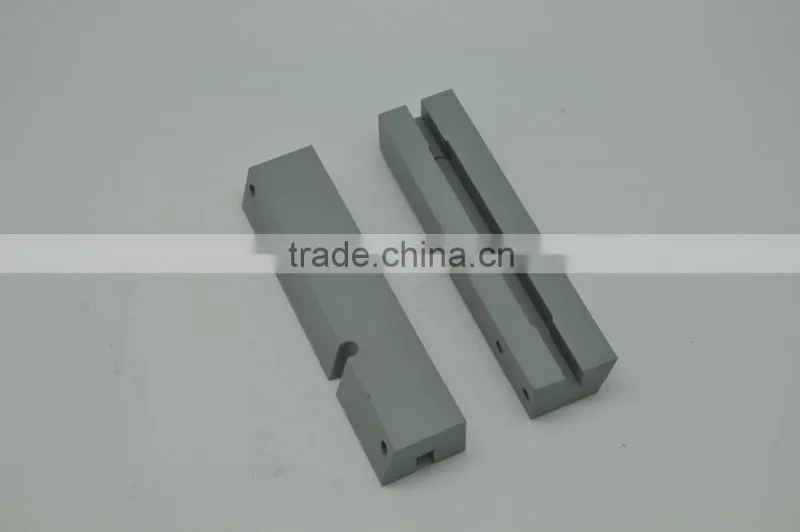 101-028-004 CAS NIEBUHR UPPER SLIDE BLOCK for garment spreader