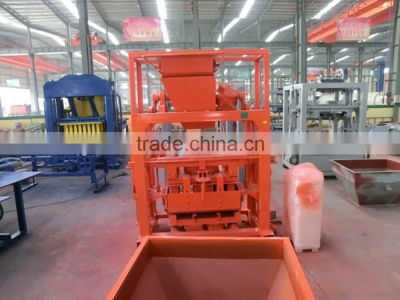 China famous brand factory price concrete block molding machine,Simple hollow block making machine line QT40-1