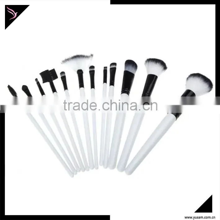White color 19 pcs personalized makeup brush kit