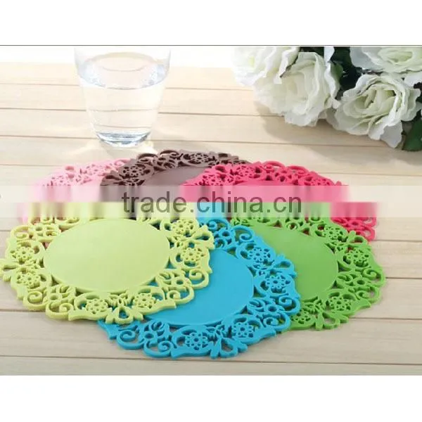 the fashionable silicone bowl mat