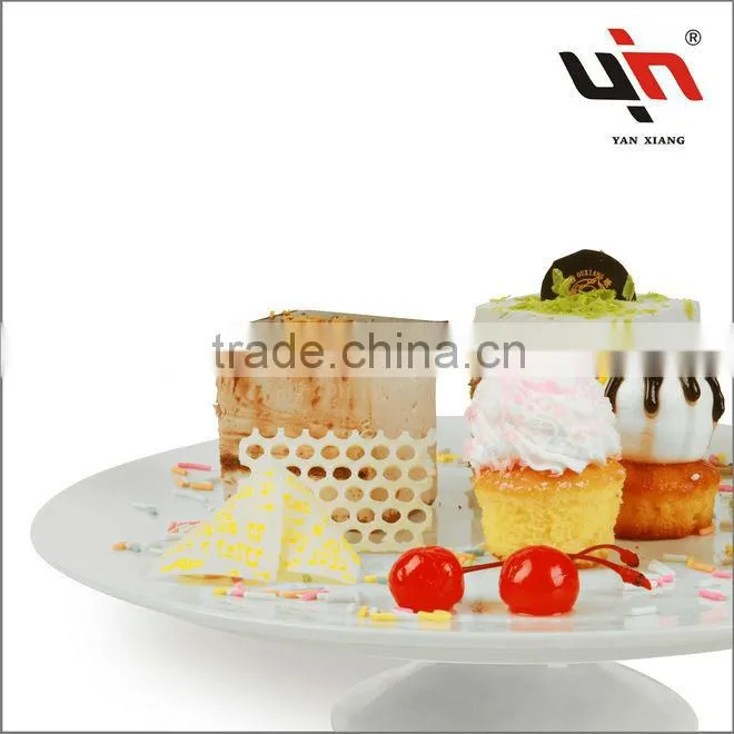 Y2225 Hot White Covered Cake Plates