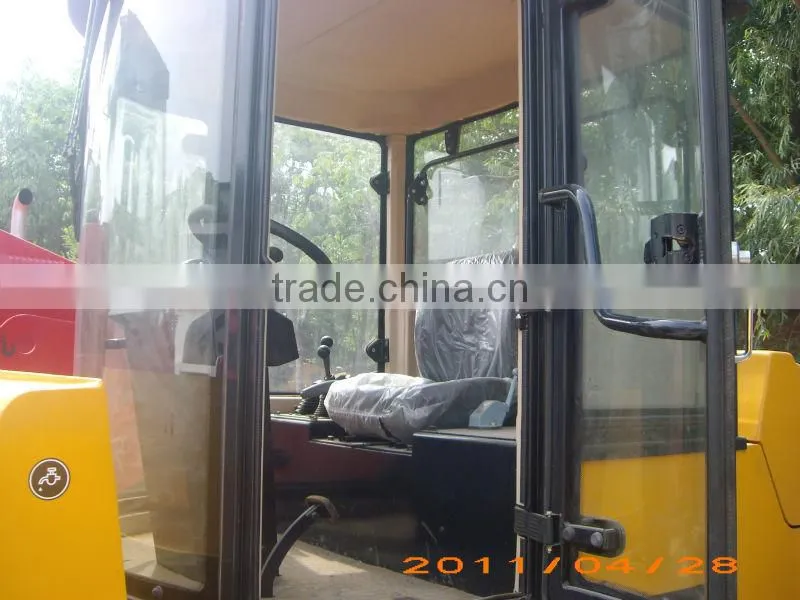 Hot double drum vibratory and oscilating road roller,6 ton road roller