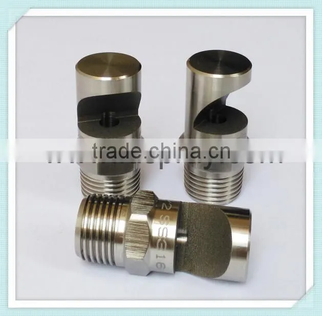 Flat fan steam shower nozzle