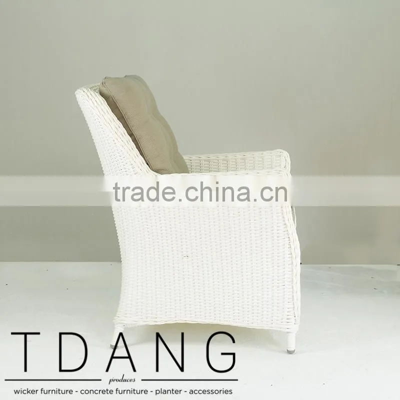 Valencia Wicker Lounge Chair - Patio Wicker Furniture Set