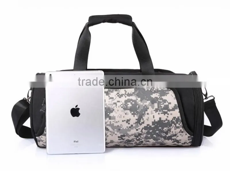 Fashion camo fabric sport gym bag with compartment