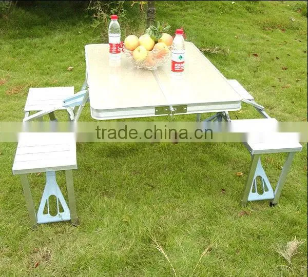 Outdoor Portable Picnic Folding Table Camping Folding Table and Chairs