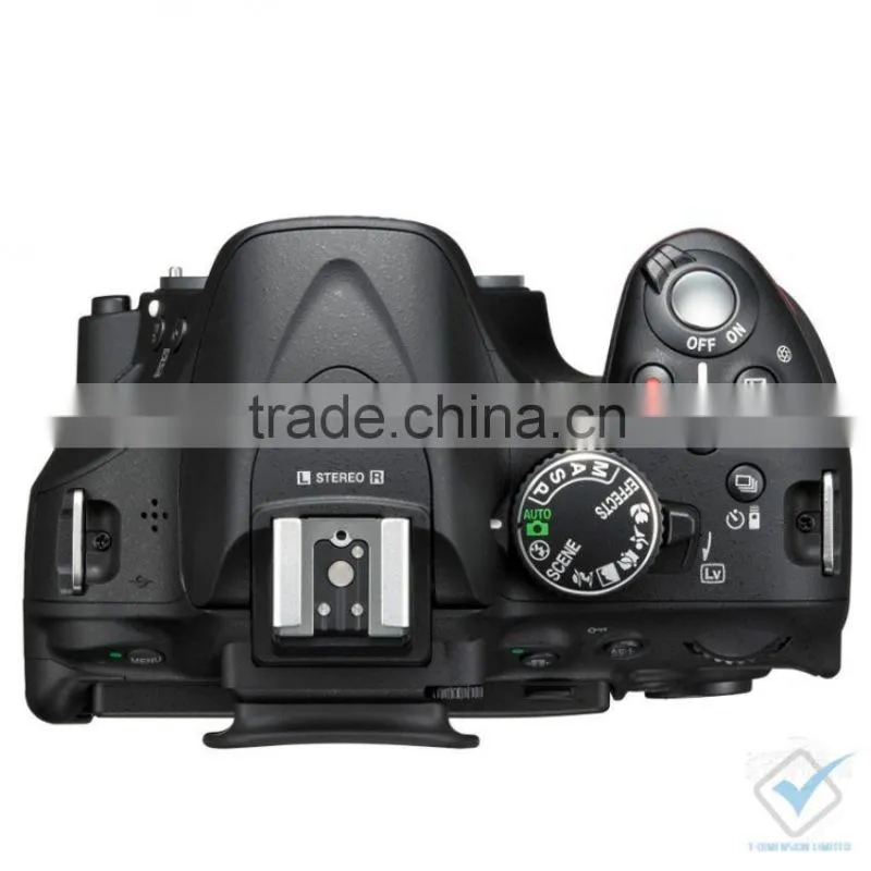 Nikon D5200 Black Body with 18-105mm VR Lens Kit