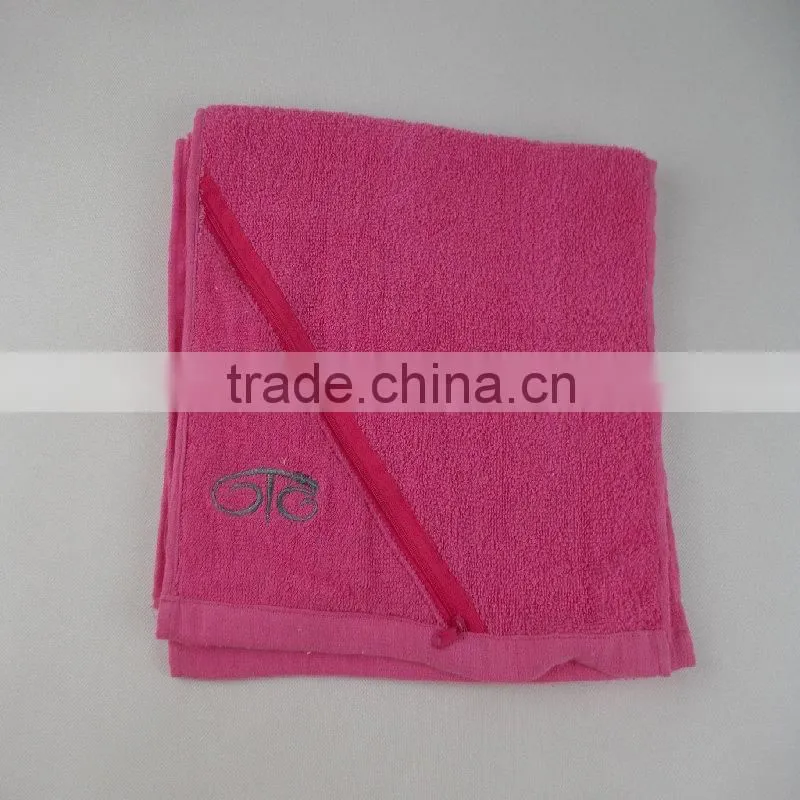 Pure cotton gym towel with zip lock microfiber beach towel