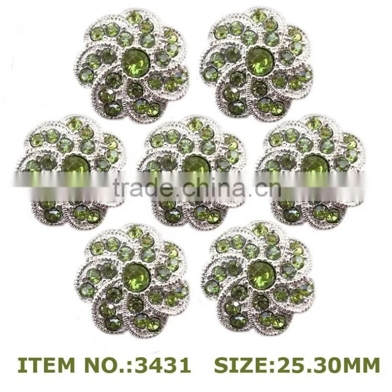Hot sale wholesale retail sewing button acrylic rhinestone button with shank pearl Christmas button For DIY flower center
