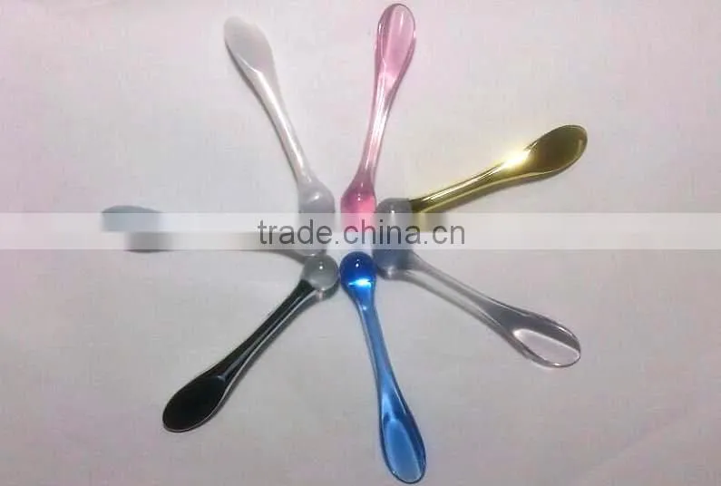 Gold color acrylic plastic cosmetic cream use spoon