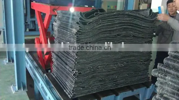 Rubber batch off cooling machine