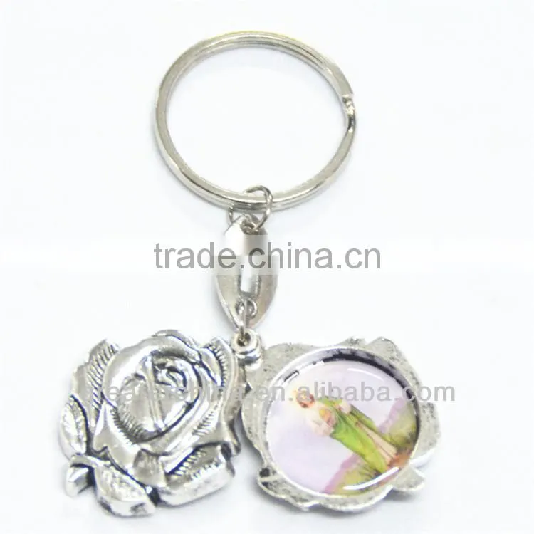 Religious zinc alloy custom metal keychain with photo