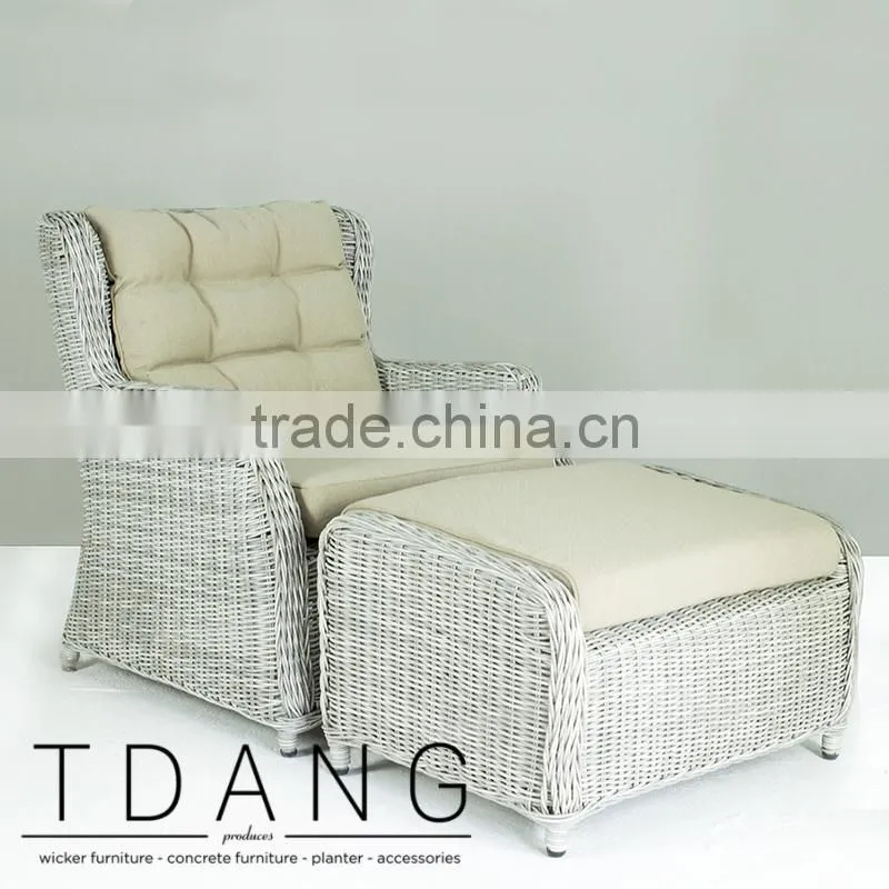 Driago Wicker Lounge Chair with Ottoman - Luxury Relax Wicker Chair