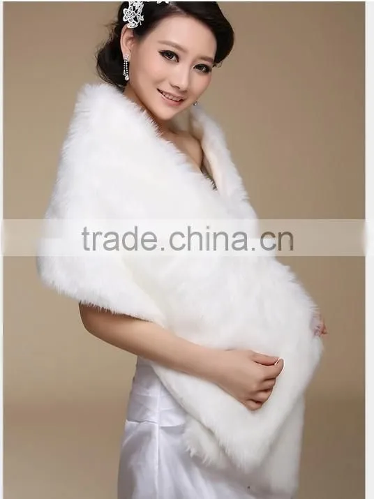 Best Deal New Fashion White Colour Trendy Bride Wedding Dress Faux Fur Shawl Wedding Shawl Streamer Gift