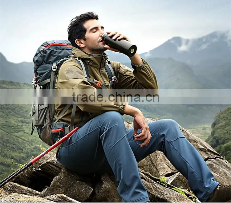 Wholesale customized outdoor mens hooded winter softshell jacket