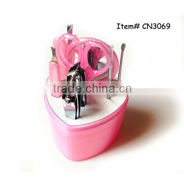 Heart shaped manicure set with mirror manicure set in plastic case