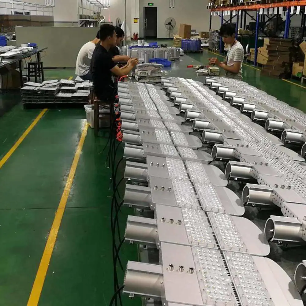 Zhongshan Xinpengda Lighting Factory company overview - view 1