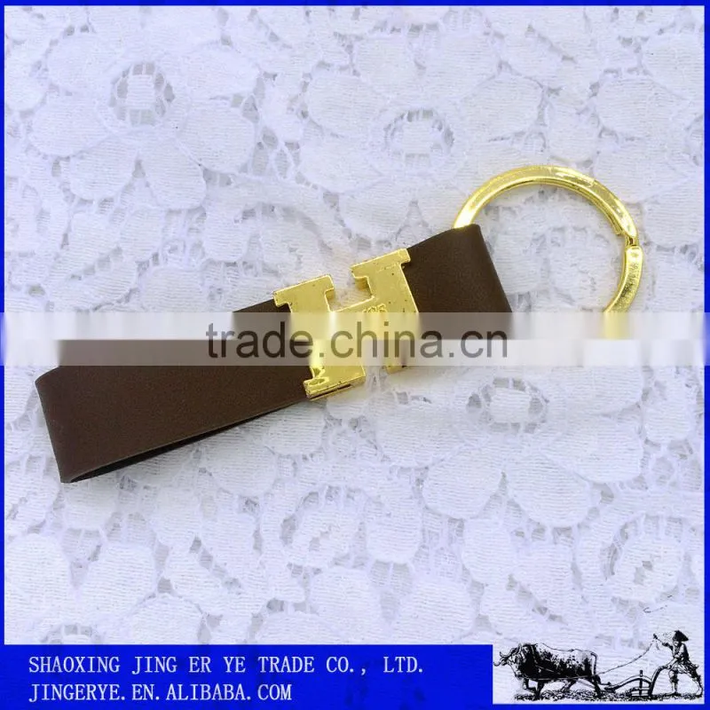 custom make wholesale PU and metal alphabet design key chain