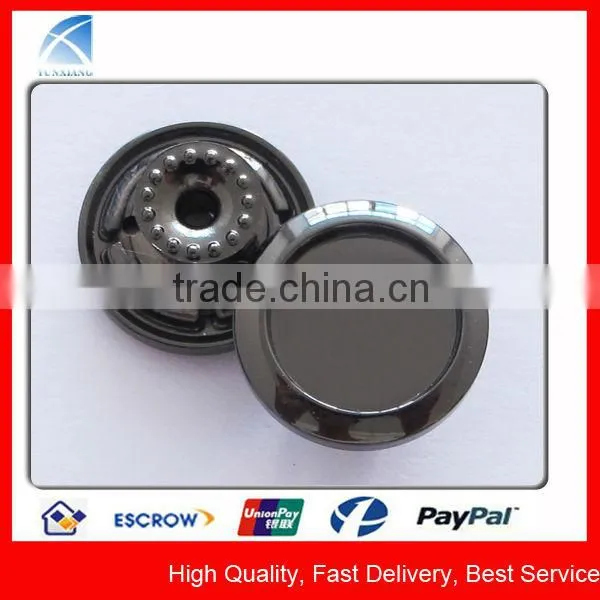 YX4513 Custom Made Embossed Metal Black Shank Buttons