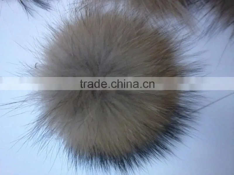 natural fur pompoms / fur bobbles / wholesale raccoon fur pom poms