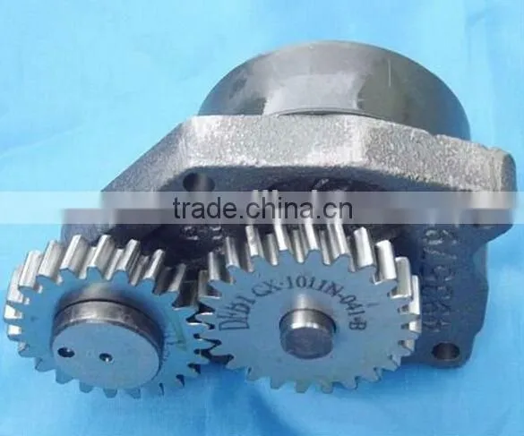 Dongfeng truck engine parts oil pump 4935792