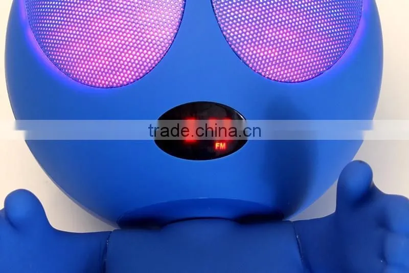 Perfect sound shenzhen cartoon bluetooth speaker with flashing light