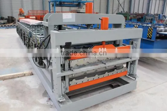 Metal roofing sheet double layer roll forming machine