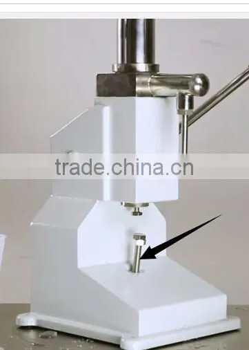 Pneumatic Cooking Oil Filling Machine A03