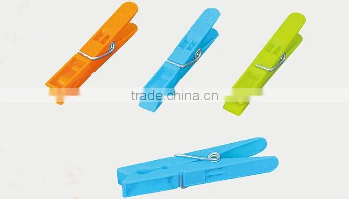 decorated racks of pretty PP material colorful plastic peg