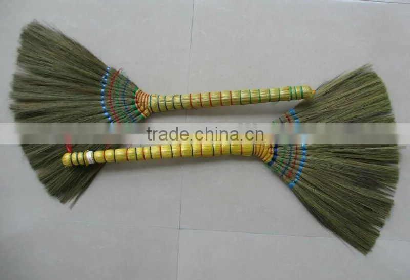 Natural Chinese Silvergrass wooden broom