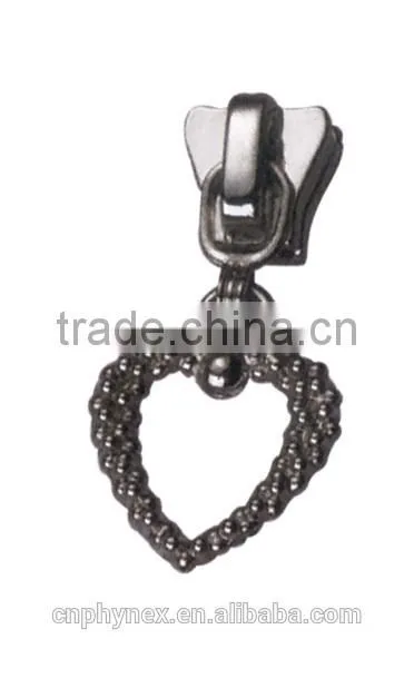 plastic zipper pull