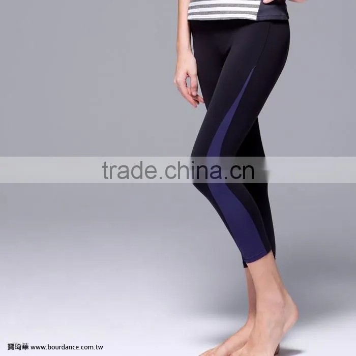 Fitness clothing mesh capri yoga pants