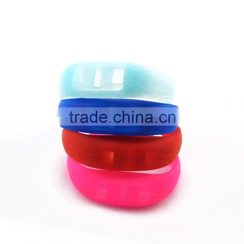 2014 fashionable and popular chain Silicon Bracelet with ribbon,silicone wristbands