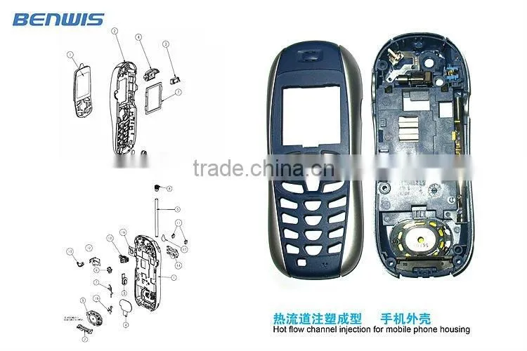 Molding plastic parts hot flow channel injection