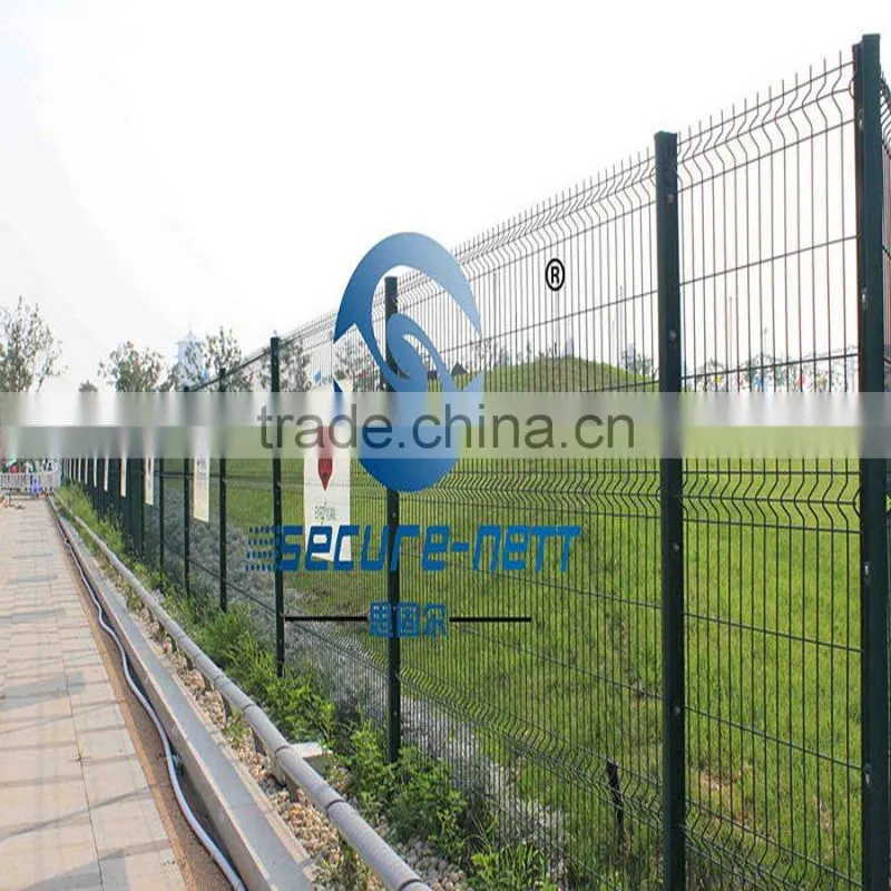 The price is right have a credibility the airport fence
