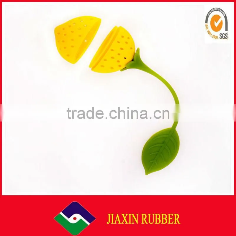 Leaf shape stainless tea filter with silicone handle