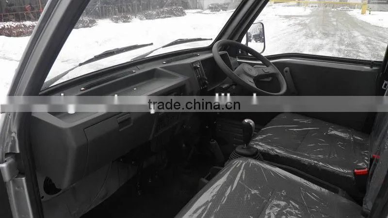 0.5 tons petrol van (LHD)