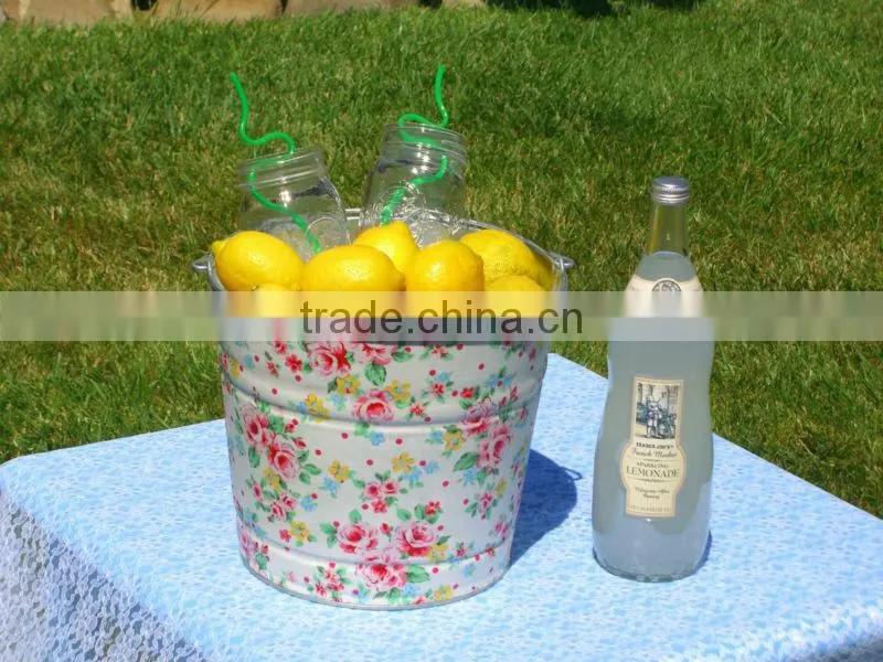 Customized metal bucket