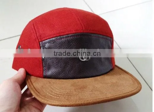 Wool blen and suede flat brim leather patch 5 panel cap