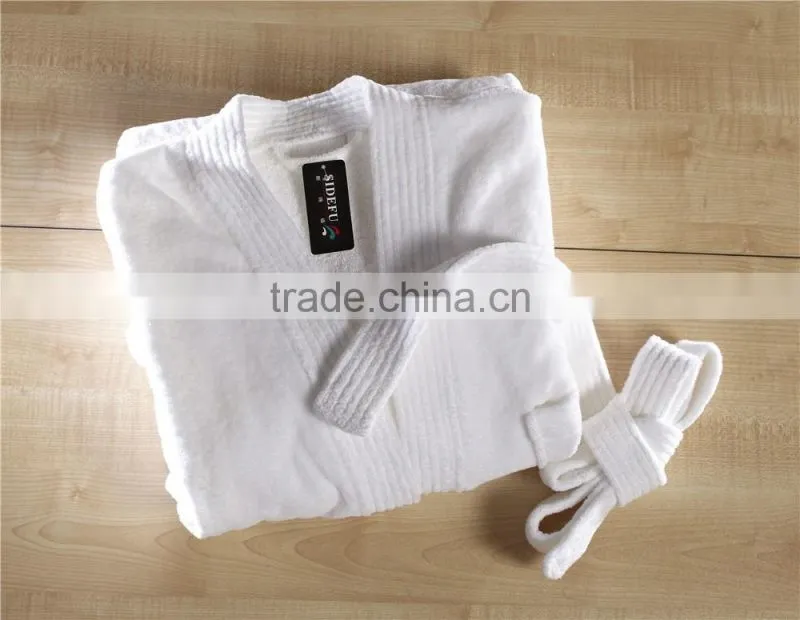 Good Quality White Unisex Velvet Velour Terry Hotel Bathrobe With Embroidered Logo