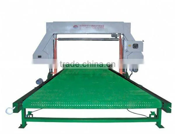 Horizontal mattress sponge foam cutting machine with mesh belt and vacuum system