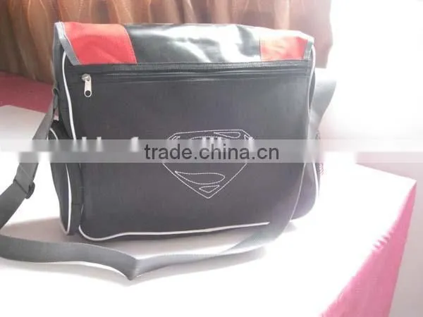 Fashionable shoulder bags