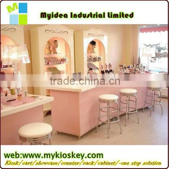 2013 New fashion acrylic cosmetic display case