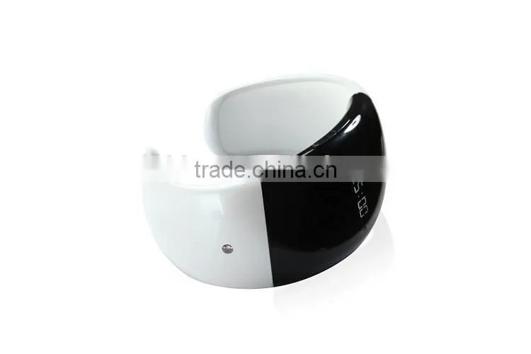 Custom high quality bluetooth watch smart bracelet for sale