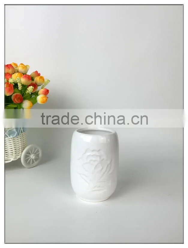 Embossed Rose White Ceramic Bathtroom Set